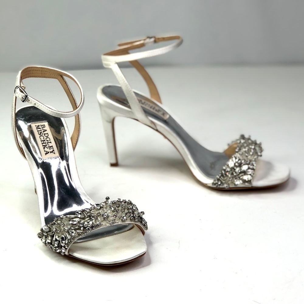 Badgley Mischka Rider beaded ankle strap heels wedding prom formal 5.5